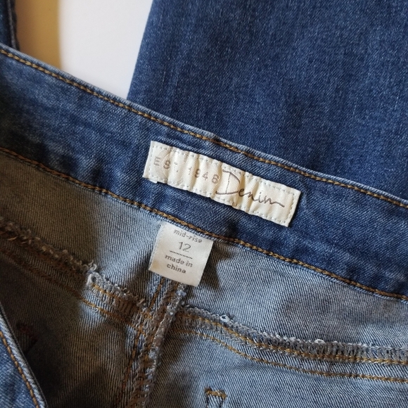 Charming Charlie Distressed Denim Jeans - Picture 6 of 7